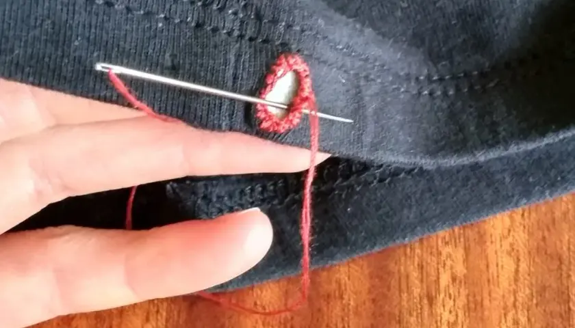 Jak zwęzić spodnie w pasie? DIY bez szycia i z maszyną!